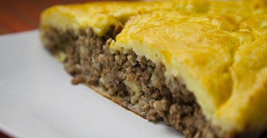 Картофельный рулет с мясом