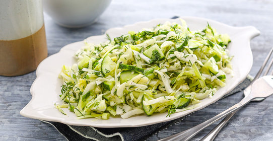 Салат из молодой капусты с уксусом