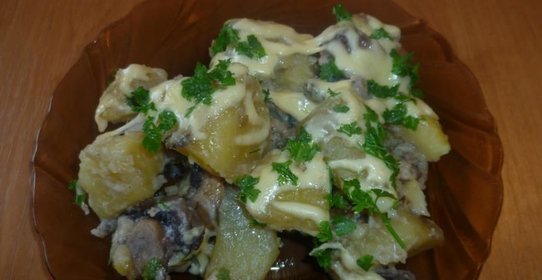 Картошка с курицей и грибами