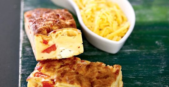 Сырный пирог с красным перцем