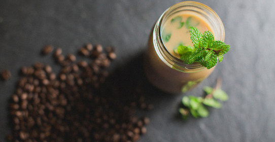 Горячий шоколад с перечной мятой