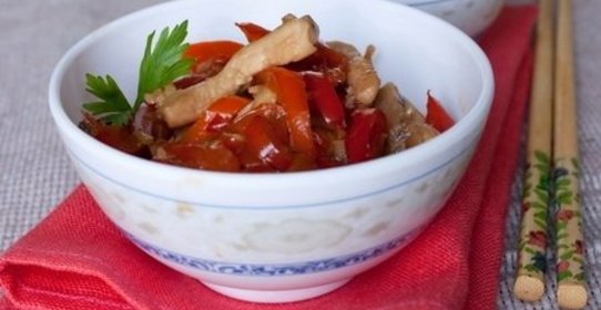 Курица со сладким перцем