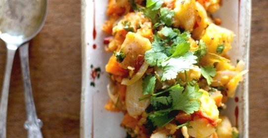 Остро-пряный картофель с морковью