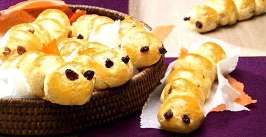 Гусеницы с изюмом