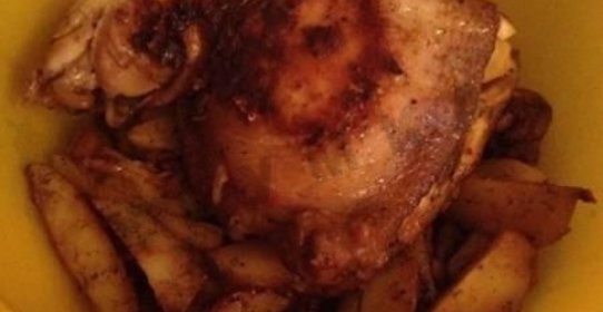 Куриные окорочка с картошкой в мультиварке