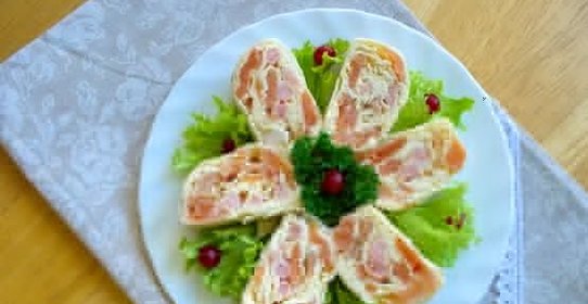 Рулет из лаваша с креветками