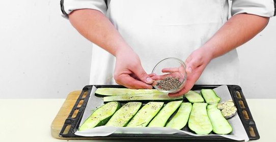 Салат из печеных цукини