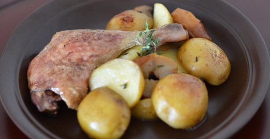Утиные ножки с молодым картофелем