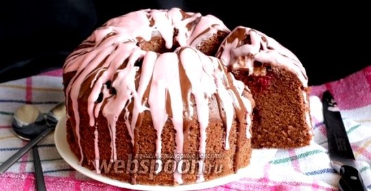 Шоколадно-вишнёвый кекс