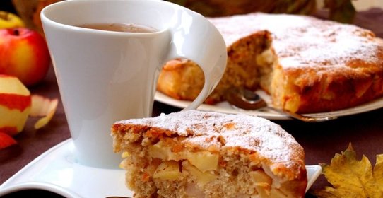 Кокосовый пирог с яблоками