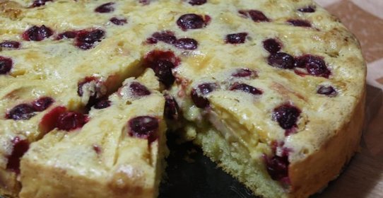 Яблочный пирог с заливкой