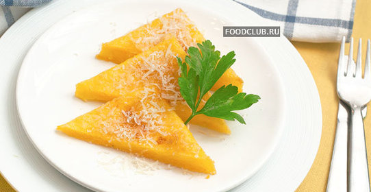 Запеченная полента с пармезаном