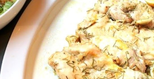 Курица, запеченная с чесноком