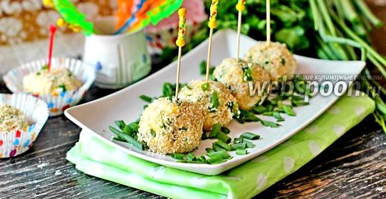 Салатные шарики c печенью трески в кунжуте