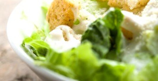 Сырно-чесночная салатная заправка