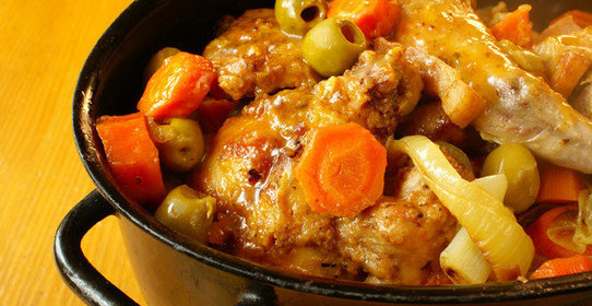 Рагу из кролика с оливками