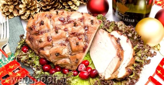 Свинина, запечённая с мёдом и вишнёвым вареньем