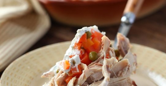 Цыпленок в густой сметанной заправке