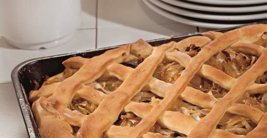 Пирог с капустой и грибами