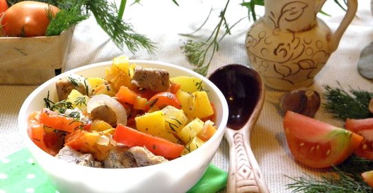 Рагу из кабачков в мультиварке