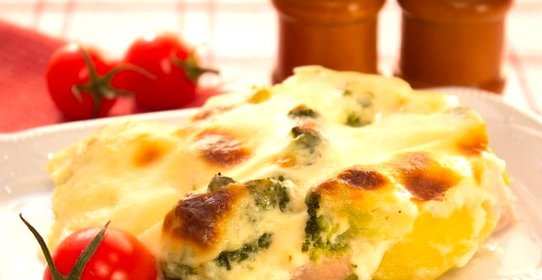 Индейка под соусом бешамель