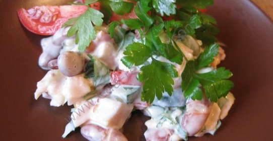 Салат курица красная фасоль