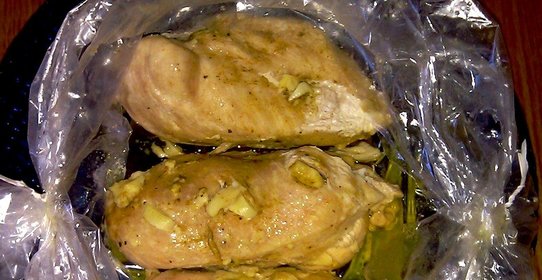 Куриная грудка запеченная в рукаве