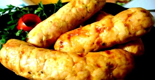 Куриные колбаски с ветчиной